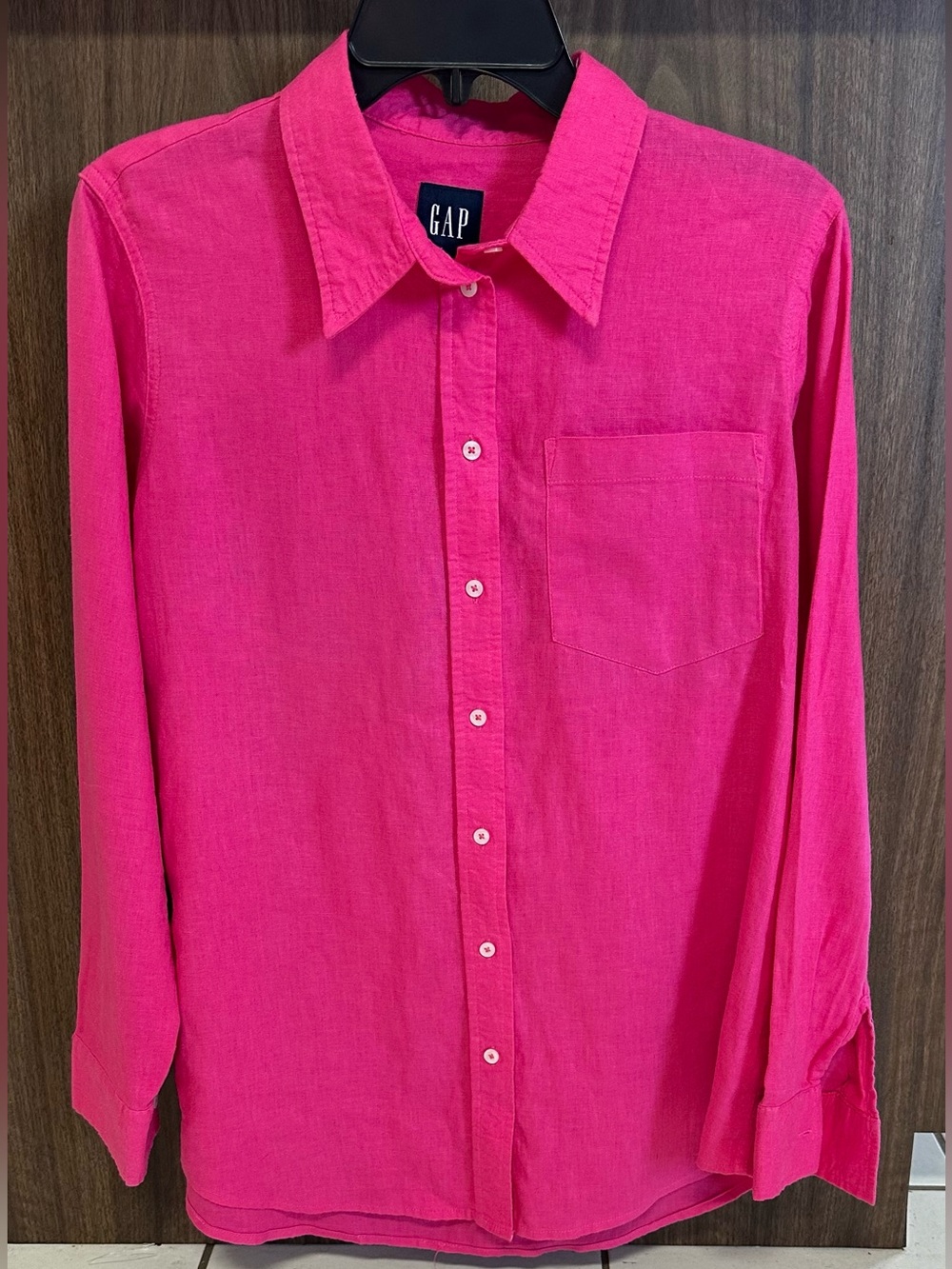 Gap Women's Pink Long Sleeve Solid Button-Up Shirt